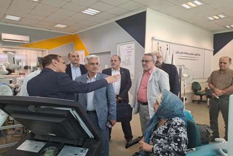 نشست معاون بهداشت و درمان بنیاد شهید از پژوهشکده فناوری‌ها و تجهیزات پیشرفته پزشکی